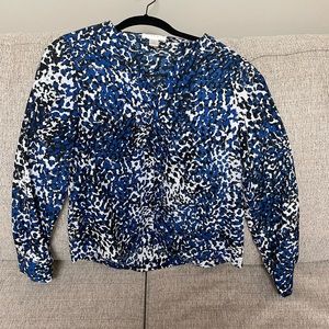 V-Neck printed Blouse